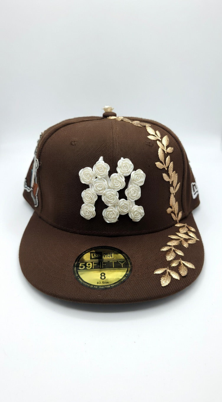 Brown Rose & Gold Leaf Yankees Fitted Cap – Size 8 1/1