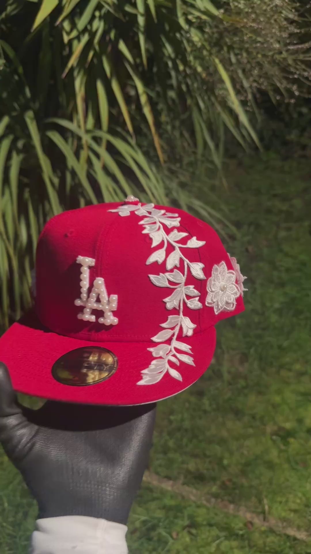 Red LA Floral Perl 1 of 1